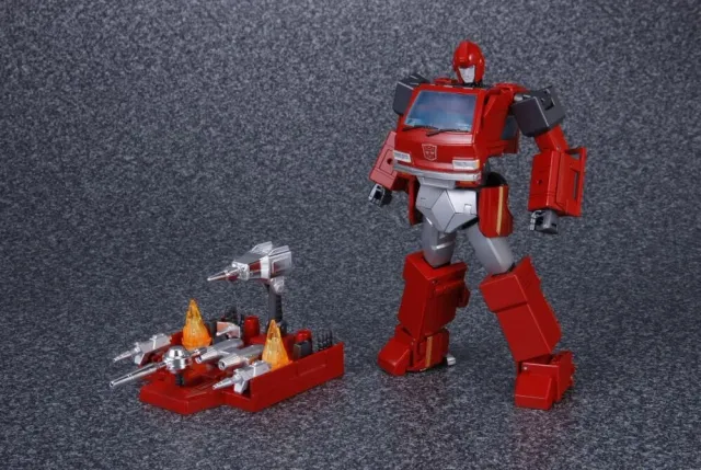 Transformers Masterpiece MP-27 Ironhide (With Coin) & SFM-03 Shadow Fisher Add-on - Image 2
