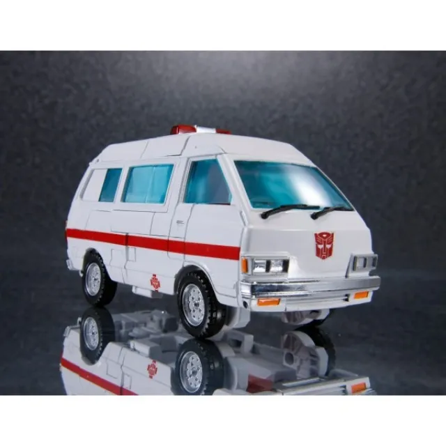 Transformers MP-30 Ratchet - Image 3